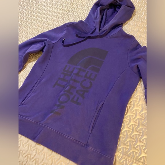 The North Face pullover hoodie, purple (L) - Picture 3 of 6